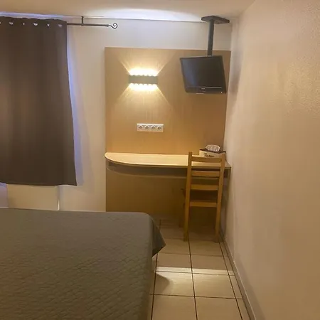 Confort Otel Montgeron